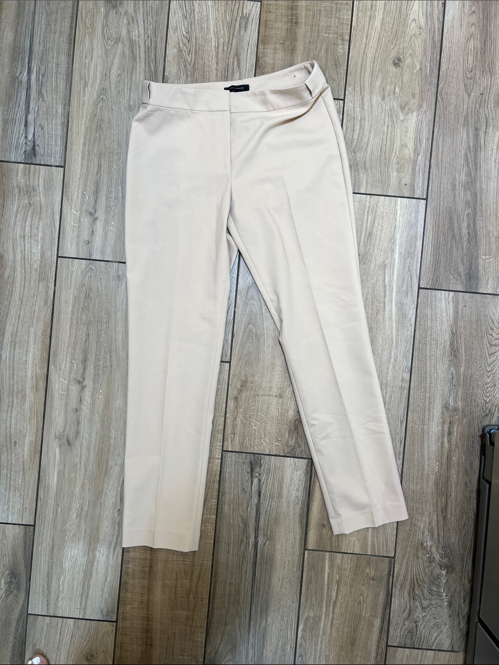 Ann Taylor Cropped Slim Ankle Pants in Light Beige